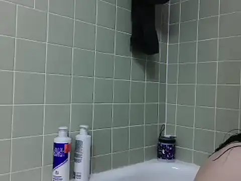 CrystalLakeXO online show from March 12, 7:57 am