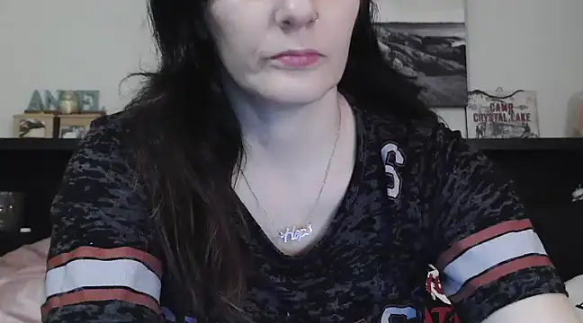 CrystalLakeXO online show from March 20, 4:07 am