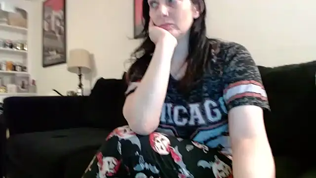 CrystalLakeXO online show from October 5, 4:44 am