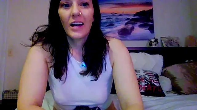 CrystalLakeXO online show from November 8, 6:46 am