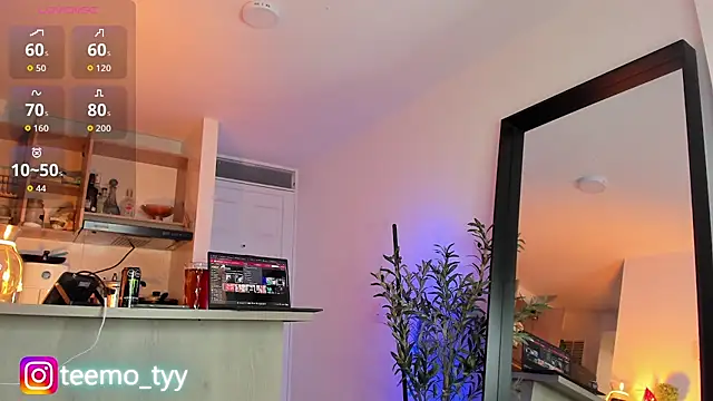 jintwinks online show from August 4, 3:10 am