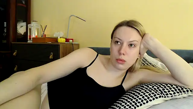 Scarlettford online show from December 3, 3:11 pm