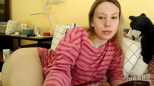 Scarlettford online show from February 9, 4:07 pm