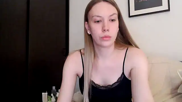 Scarlettford online show from November 27, 1:35 pm