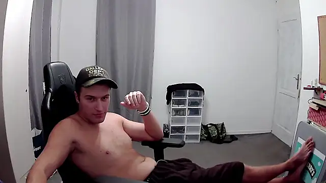 PKrisztian online show from October 1, 4:57 pm