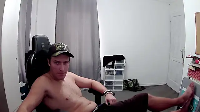 PKrisztian online show from October 10, 10:47 am