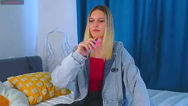 KimberliDean online show from February 27, 8:06 am