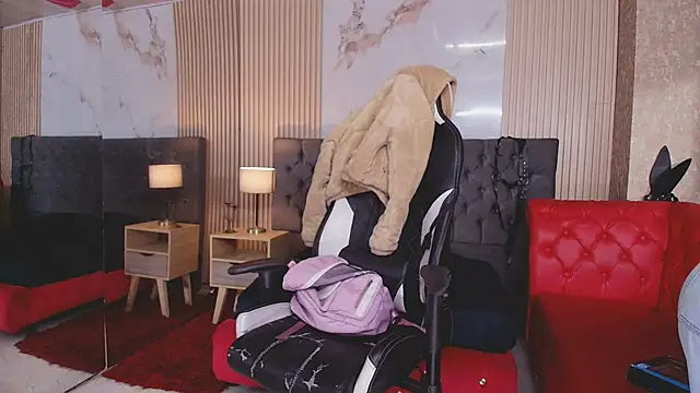 Juliet Nasty online show from February 19, 11:39 am