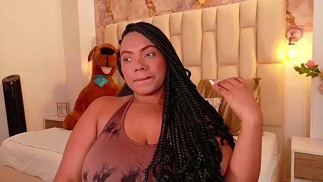 lia mariana online show from October 29, 5:25 pm