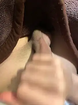 Snapshot of Gengista88 chatting on February 14, 1:46 am Gengista88 online show from February 14, 1:46 am