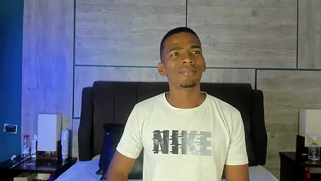 Lonelyfetishguy online show from June 22, 10:18 pm