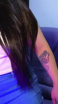 Snapshot of Luciernaga18 chatting on November 17, 3:34 am Luciernaga18 online show from November 17, 3:34 am