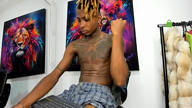 Snapshot of Pantera_black_21 chatting on December 7, 7:16 am Pantera black 21 online show from December 7, 7:16 am