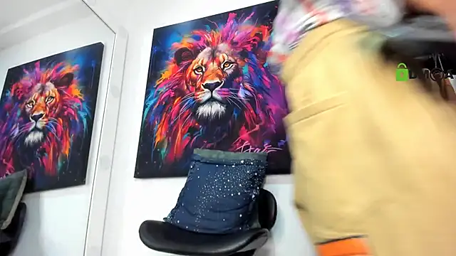 Snapshot of Pantera_black_21 chatting on December 14, 4:56 am Pantera black 21 online show from December 14, 4:56 am