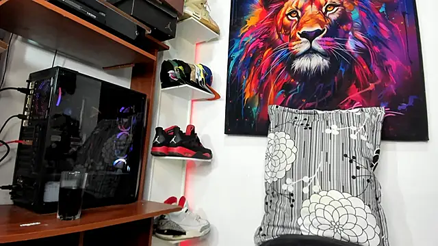 Snapshot of Pantera_black_21 chatting on February 18, 8:49 am Pantera black 21 online show from February 18, 8:49 am