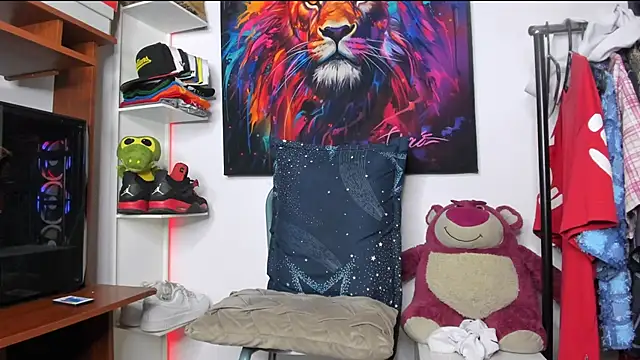 Snapshot of Pantera_black_21 chatting on September 30, 11:04 am Pantera black 21 online show from September 30, 11:04 am