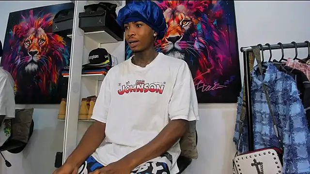 Snapshot of Pantera_black_21 chatting on October 11, 9:41 am Pantera black 21 online show from October 11, 9:41 am