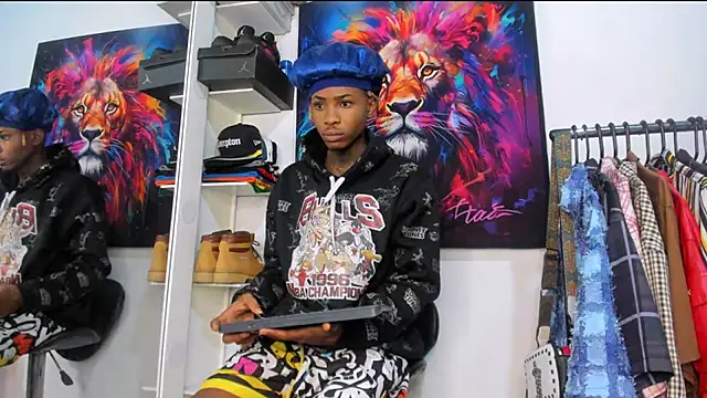 Snapshot of Pantera_black_21 chatting on October 12, 11:09 am Pantera black 21 online show from October 12, 11:09 am