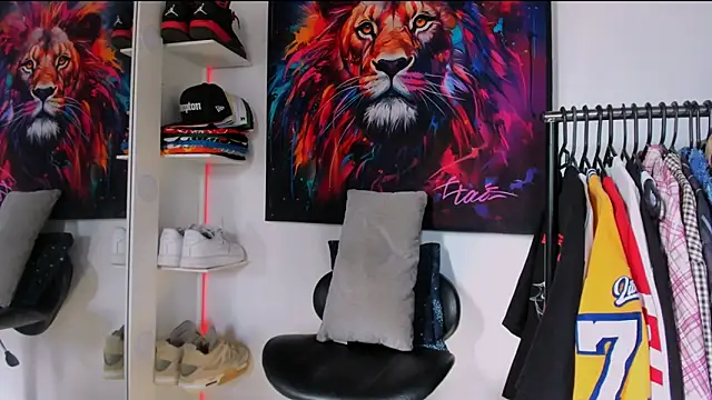 Snapshot of Pantera_black_21 chatting on November 22, 7:13 pm Pantera black 21 online show from November 22, 7:13 pm