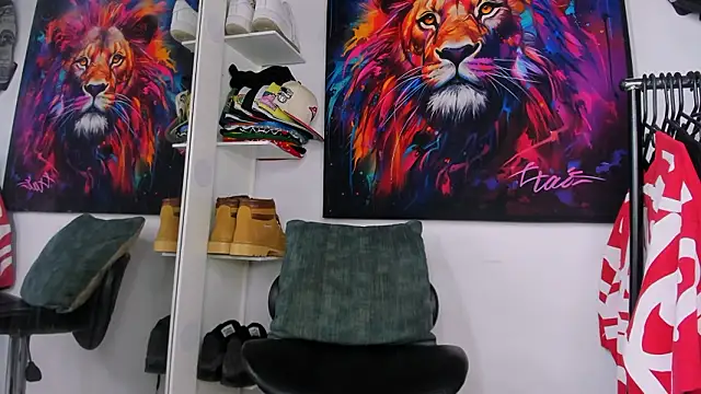 Snapshot of Pantera_black_21 chatting on February 3, 5:51 pm Pantera black 21 online show from February 3, 5:51 pm