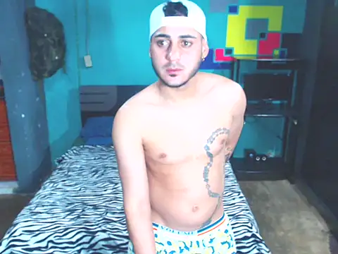 Snapshot of xxxxhotxoxo chatting on January 13, 4:29 am xxxxhotxoxo online show from January 13, 4:29 am