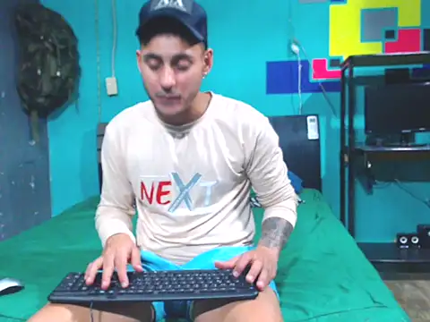 Snapshot of xxxxhotxoxo chatting on January 18, 8:23 pm xxxxhotxoxo online show from January 18, 8:23 pm