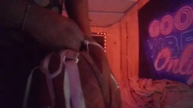 Tsnitra online show from January 11, 3:39 pm