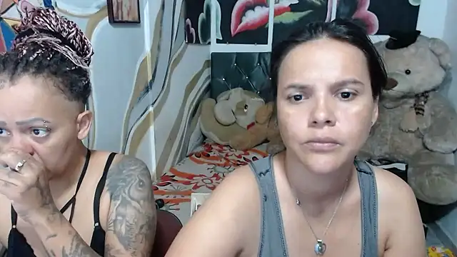 Snapshot of manzanahot9 chatting on February 28, 6:42 pm manzanahot9 online show from February 28, 6:42 pm