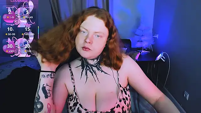 Cassie xKiss online show from December 18, 8:48 pm