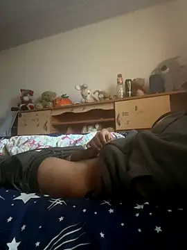 Snapshot of emea4 chatting on January 7, 11:56 am emea4 online show from January 7, 11:56 am