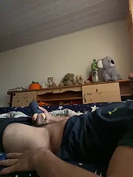 Snapshot of emea4 chatting on March 29, 9:20 am emea4 online show from March 29, 9:20 am