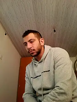 Snapshot of emea4 chatting on April 9, 11:48 am emea4 online show from April 9, 11:48 am