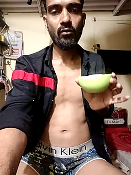 saggy1218 online show from February 26, 12:31 am