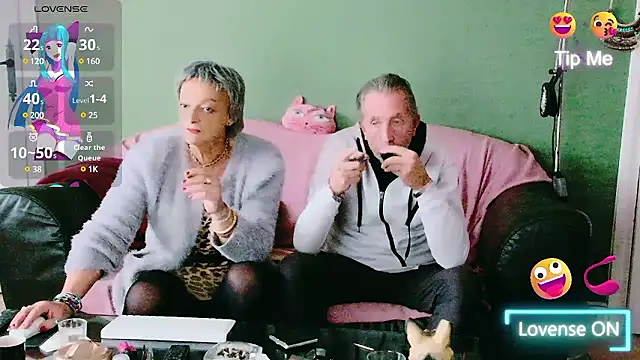 Snapshot of Anjela30 chatting on December 7, 12:56 pm Anjela30 online show from December 7, 12:56 pm