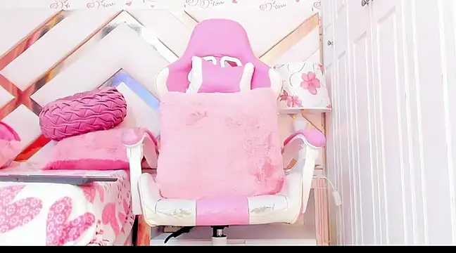 BriggitteEbonny online show from December 23, 6:00 am