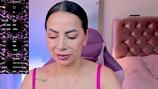 veronika naughty online show from October 30, 1:34 pm