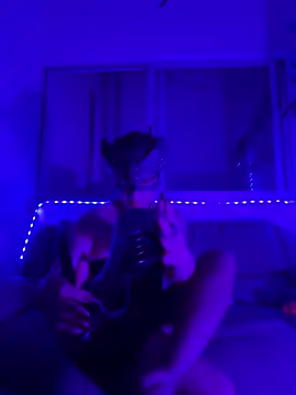 Snapshot of kandyloves chatting on March 18, 3:42 am kandyloves online show from March 18, 3:42 am