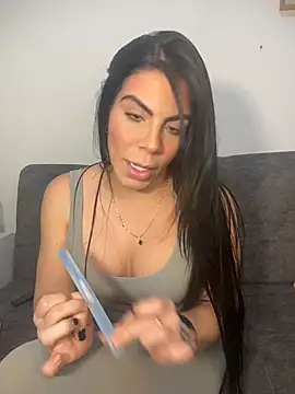 valecruz903 online show from November 15, 11:10 pm