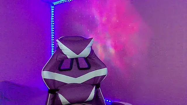 Snapshot of Ms-Zoehans chatting on January 16, 10:58 pm Ms-Zoehans online show from January 16, 10:58 pm