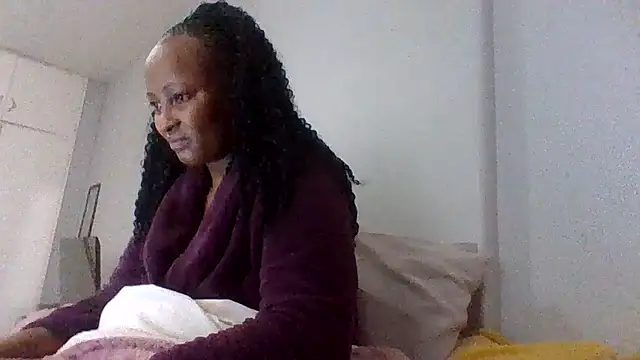 BabeAssXX online show from May 29, 6:11 am
