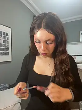 cadenfoxx111 online show from May 24, 1:10 am