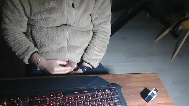 Adri gard online show from March 15, 9:32 pm