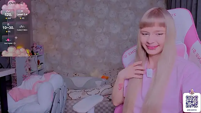 Milia Parker online show from March 11, 8:15 pm