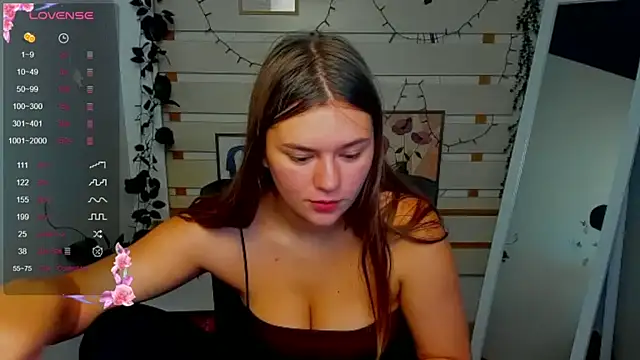 Snapshot of Josephine_Kiss chatting on July 31, 3:00 pm Josephine Kiss online show from July 31, 3:00 pm