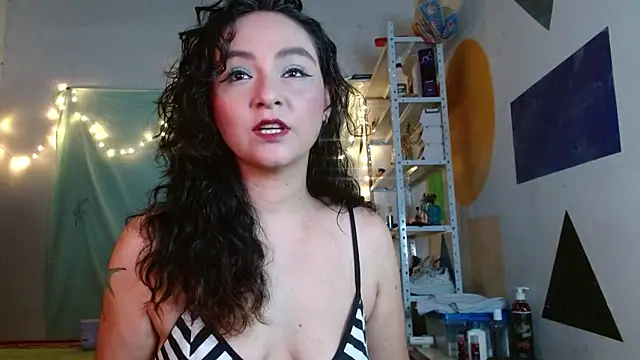 Snapshot of Kaory_32 chatting on June 5, 2:12 pm Kaory 32 online show from June 5, 2:12 pm