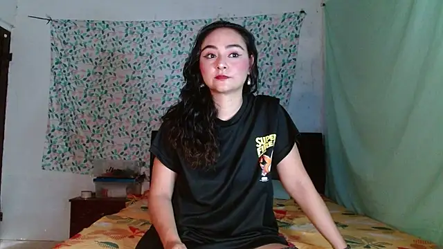 Snapshot of Kaory_32 chatting on July 29, 9:13 pm Kaory 32 online show from July 29, 9:13 pm