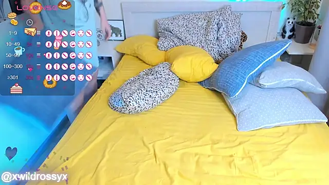 wildrossy online show from April 13, 10:10 am