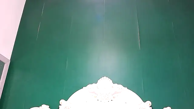 Snapshot of ArielBurn chatting on July 13, 8:44 pm ArielBurn online show from July 13, 8:44 pm