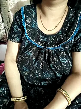 cuteyqueen online show from February 20, 6:48 am