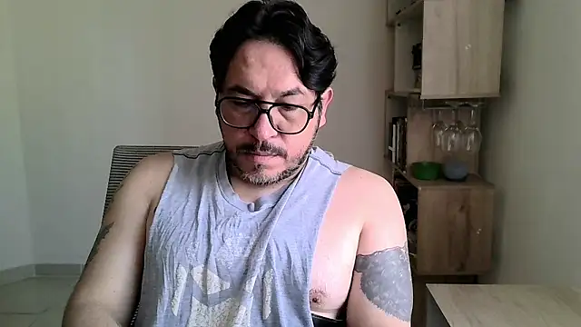 OsoMaduro12 online show from February 9, 1:26 pm